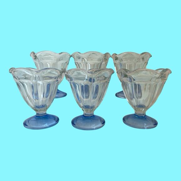 Vtg Unusual Anchor Hocking 4” Tulip Ice Cream Cups Set Of 6 Clear Cup Blue Base - Picture 2 of 13